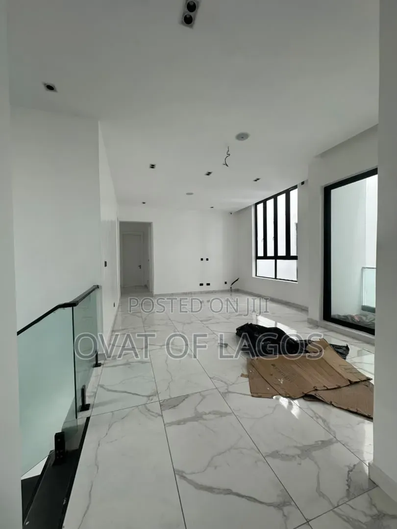 5bdrm Duplex in Megamound, Ikota for sale