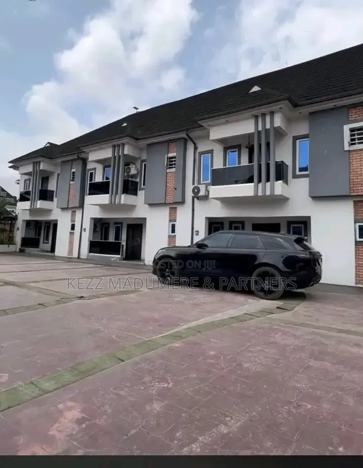 4bdrm Duplex in Ada George ,Port, New Layout for sale