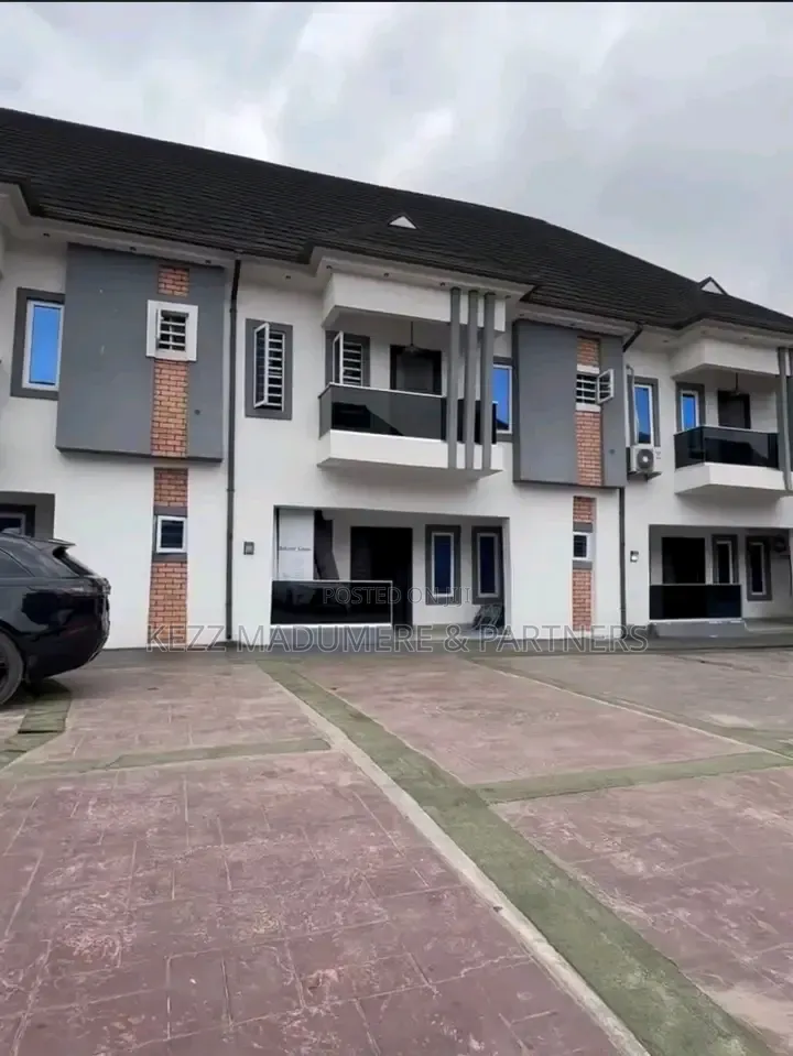 4bdrm Duplex in Ada George ,Port, New Layout for sale
