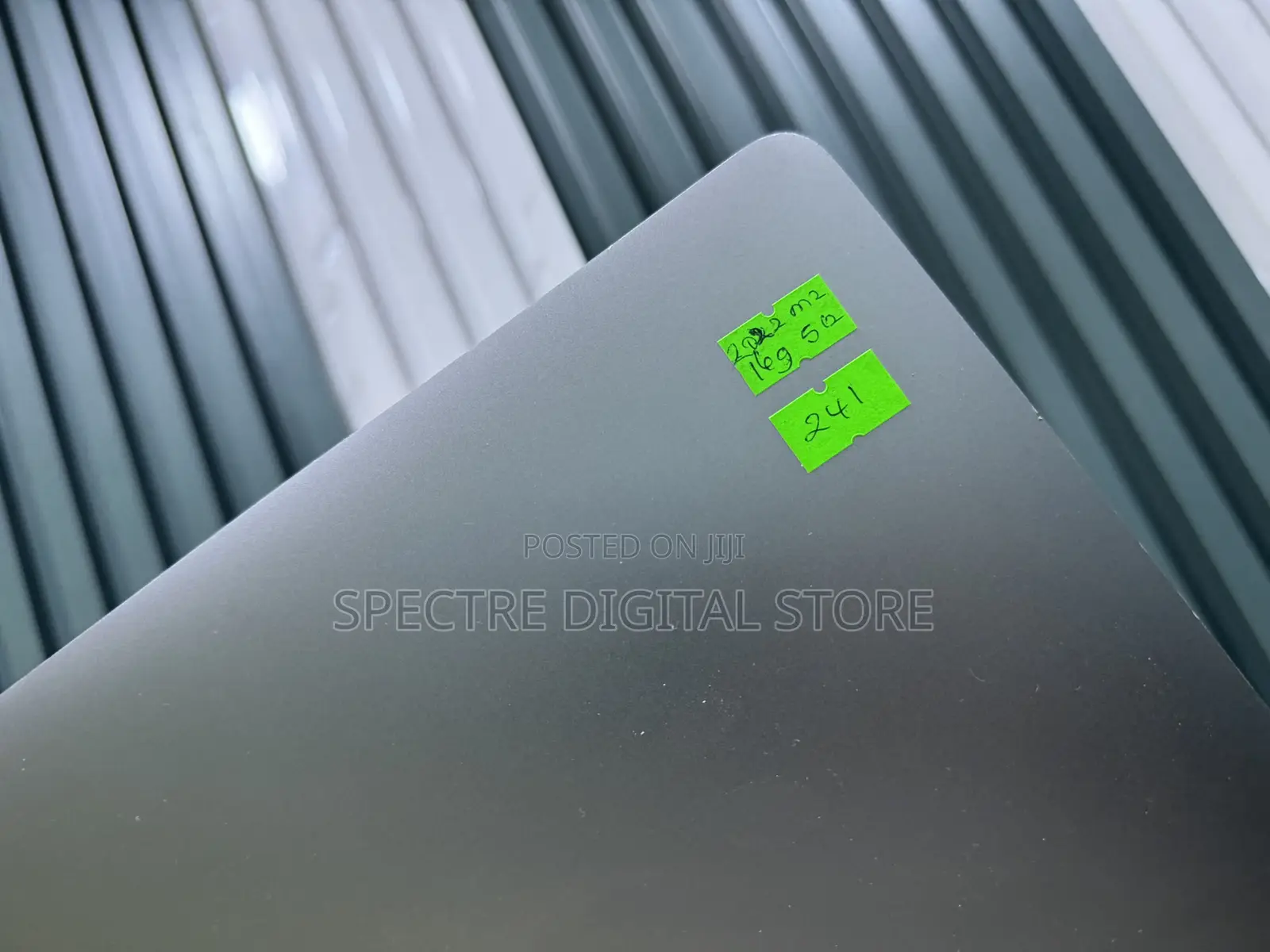 Laptop Apple MacBook Pro 2022 M2 16GB Apple M2 SSD 512GB