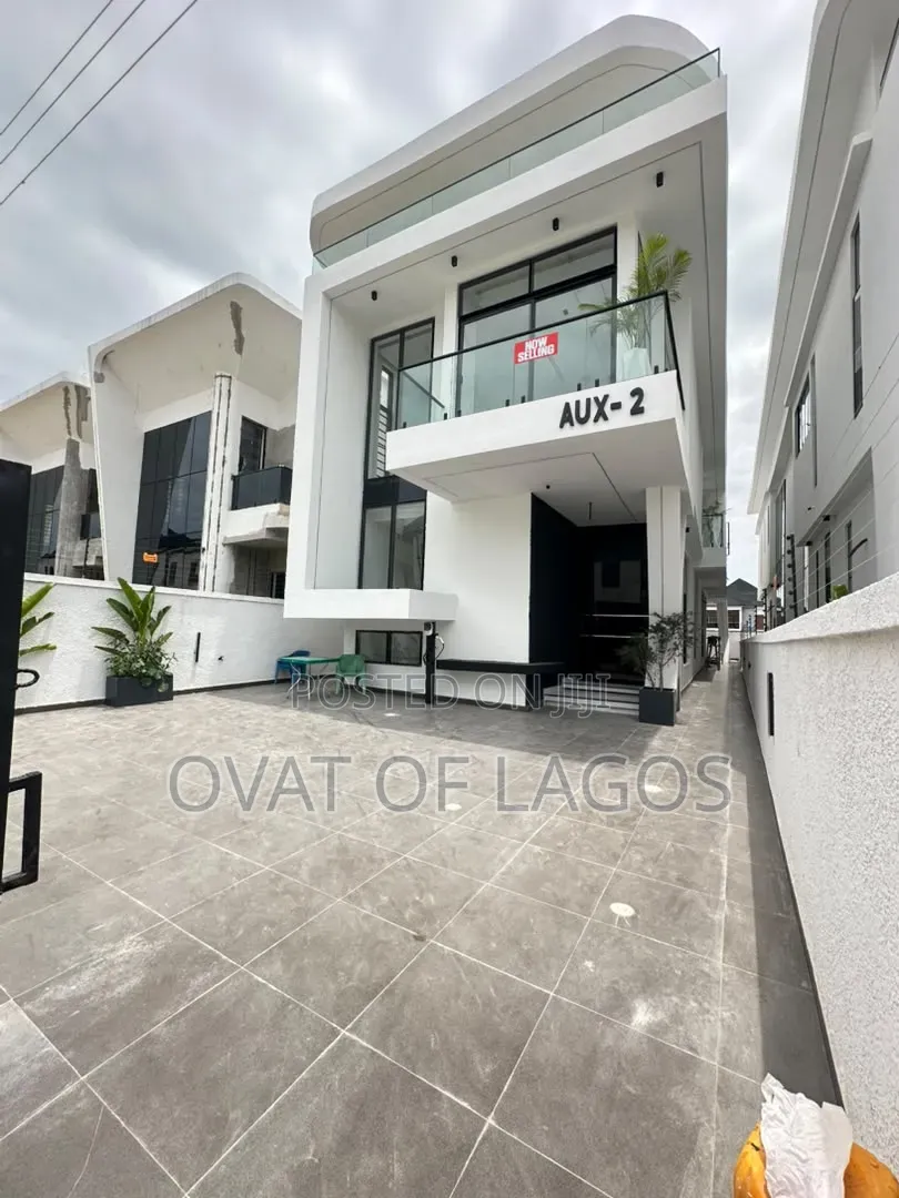 5bdrm Duplex in Orchid, Lekki Expressway for sale