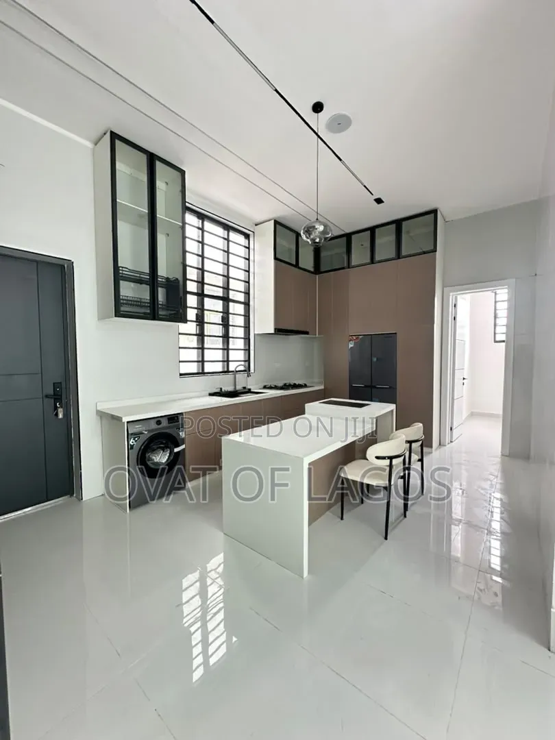 5bdrm Duplex in Orchid, Lekki Expressway for sale