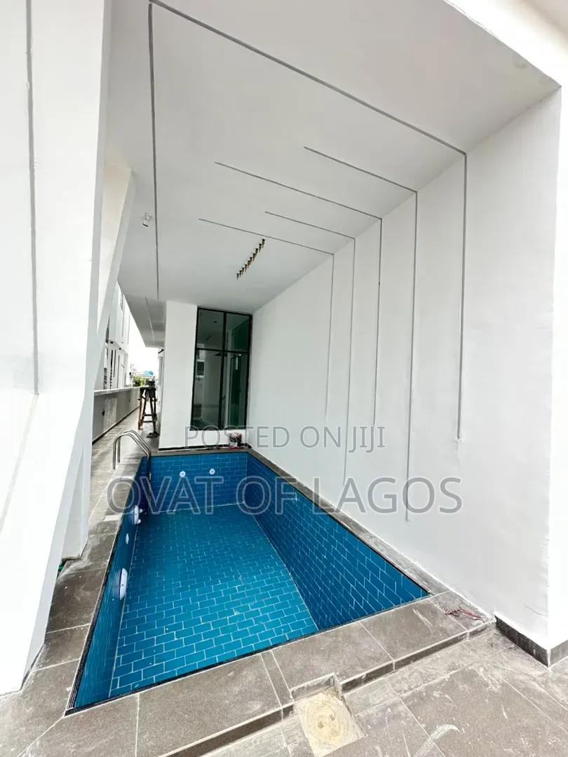 5bdrm Duplex in Orchid, Lekki Expressway for sale
