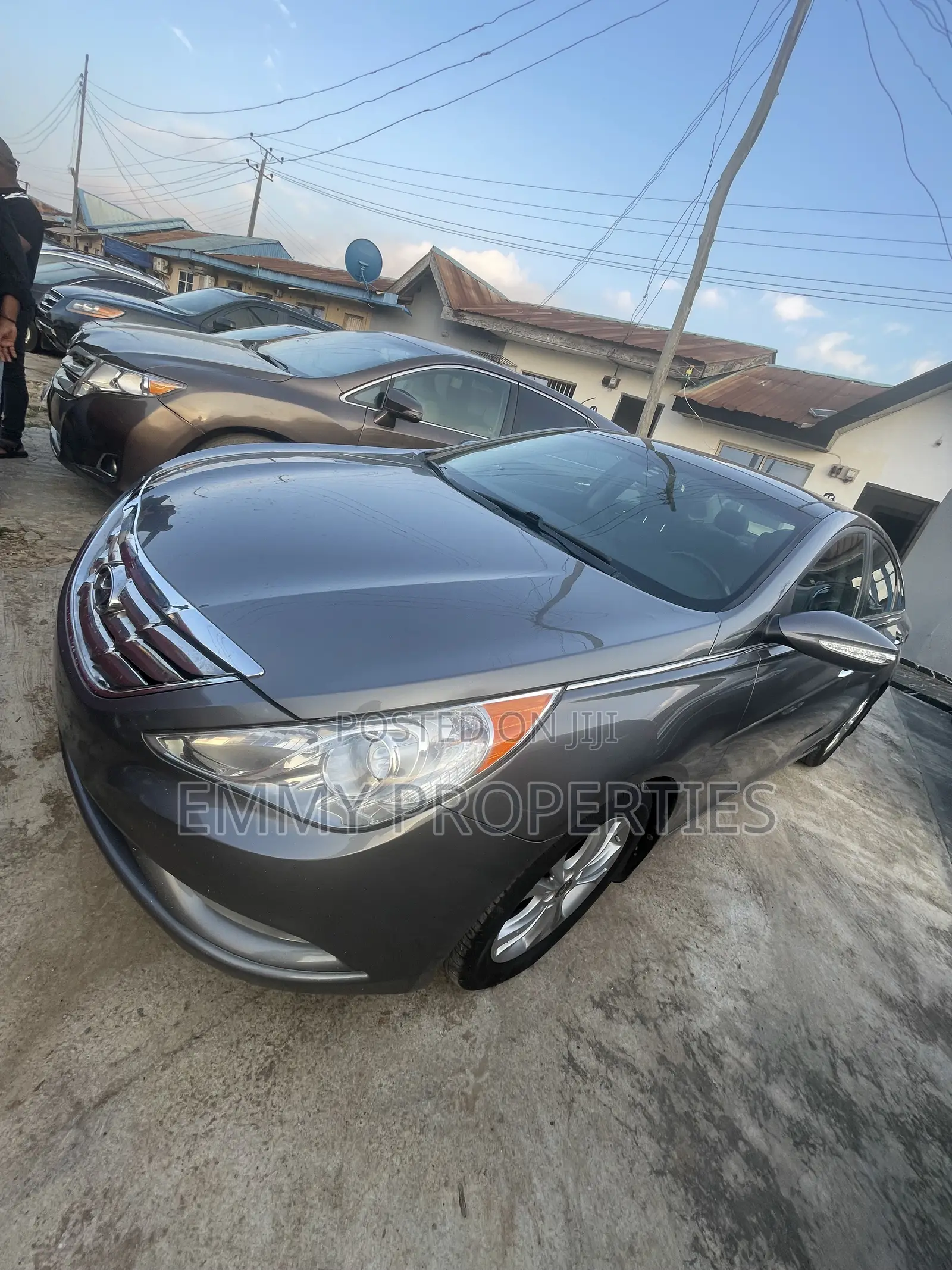 Hyundai Sonata Limited 2.0T Sedan (2.0L 4cyl 6A) 2013 Gray