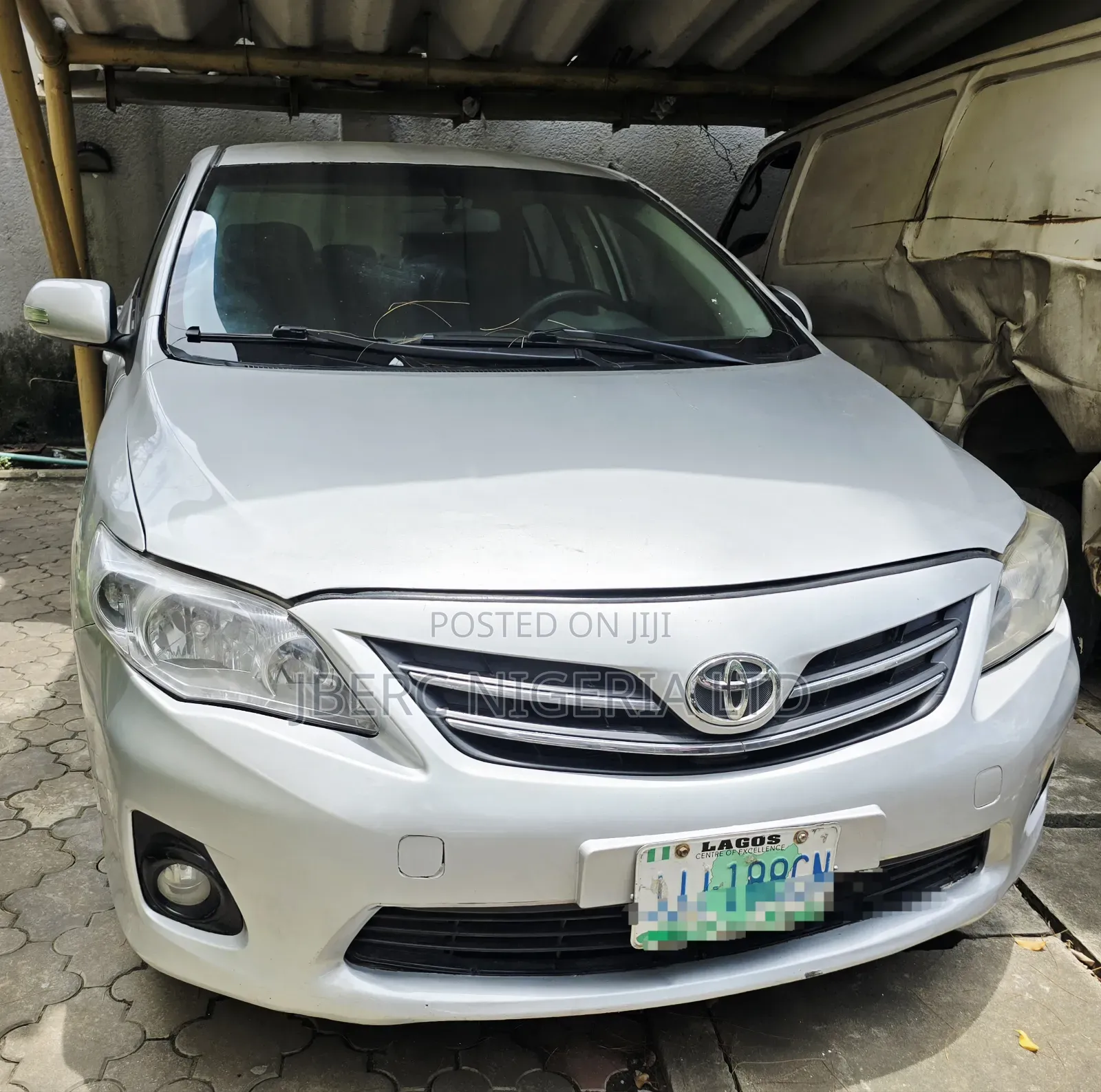 Toyota Corolla 2012 Silver