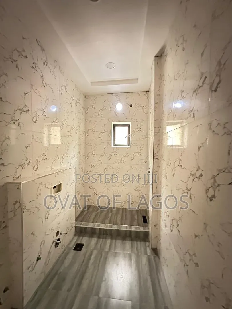 4bdrm Duplex in Old Ikoyi for sale