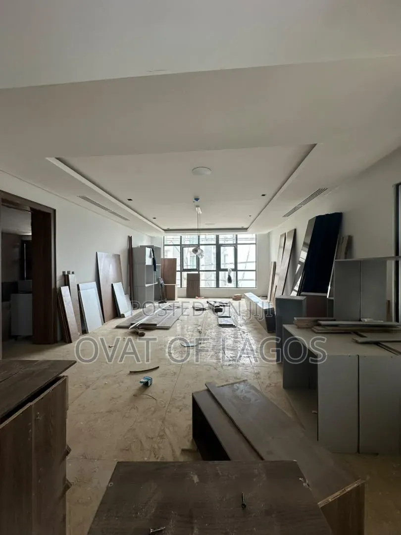 5bdrm Maisonette in Banana Island for sale