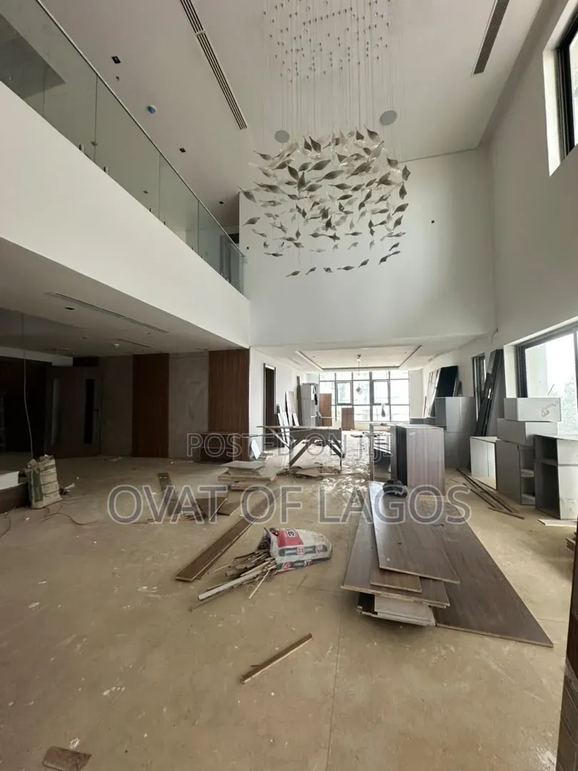 5bdrm Maisonette in Banana Island for sale