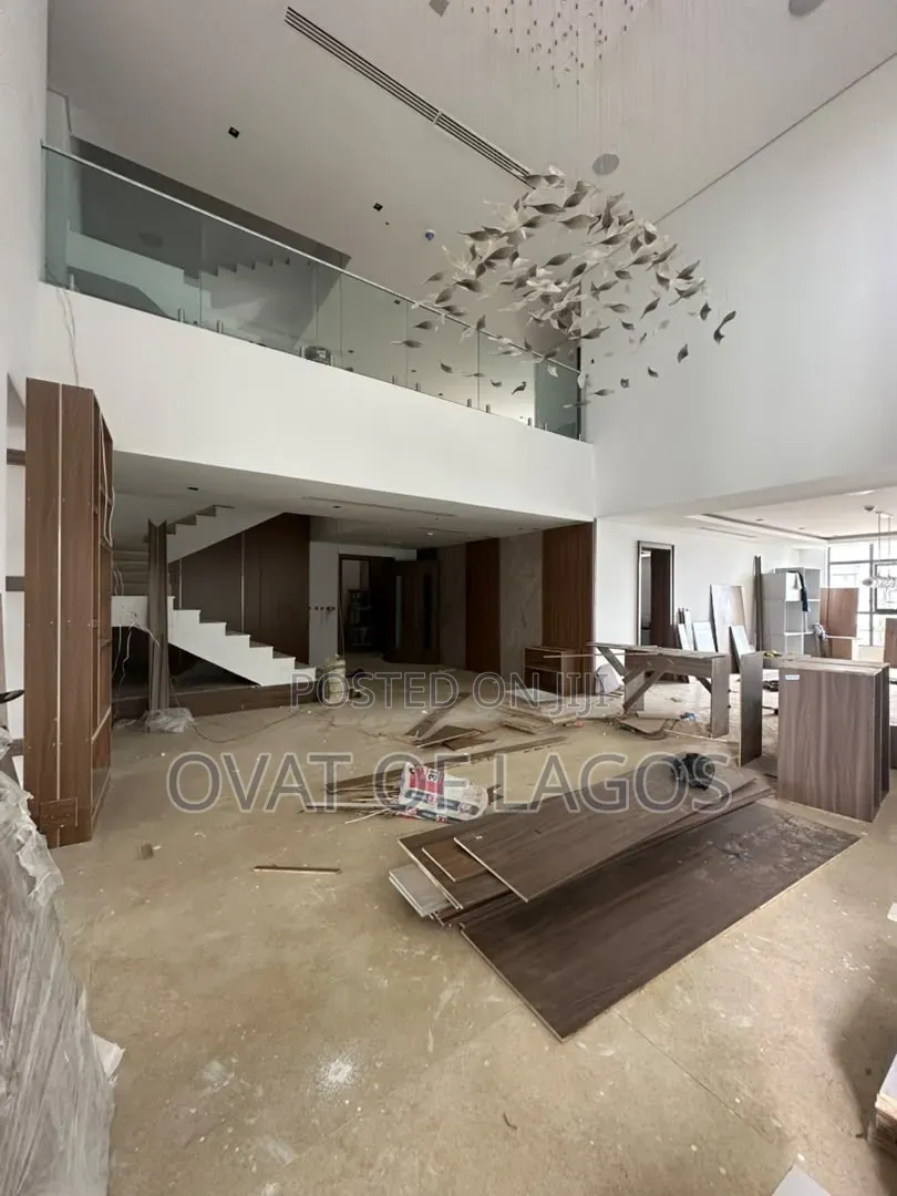 5bdrm Maisonette in Banana Island for sale
