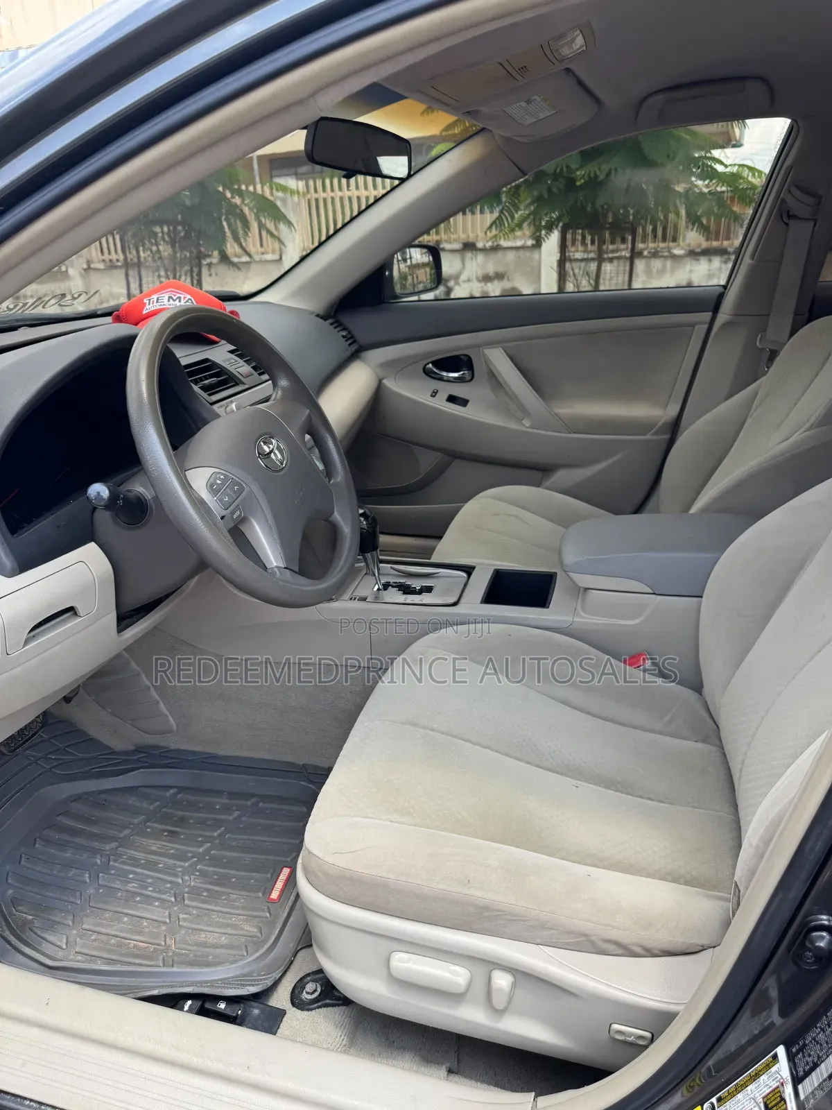 Toyota Camry LE 4dr Sedan (2.4L 4cyl 5A) 2009 Gray