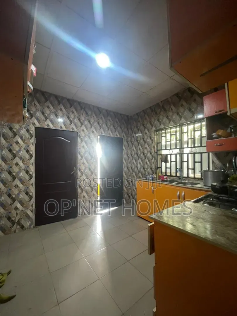 Furnished 3bdrm Bungalow in Akure for sale