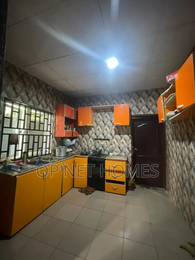 Furnished 3bdrm Bungalow in Akure for sale