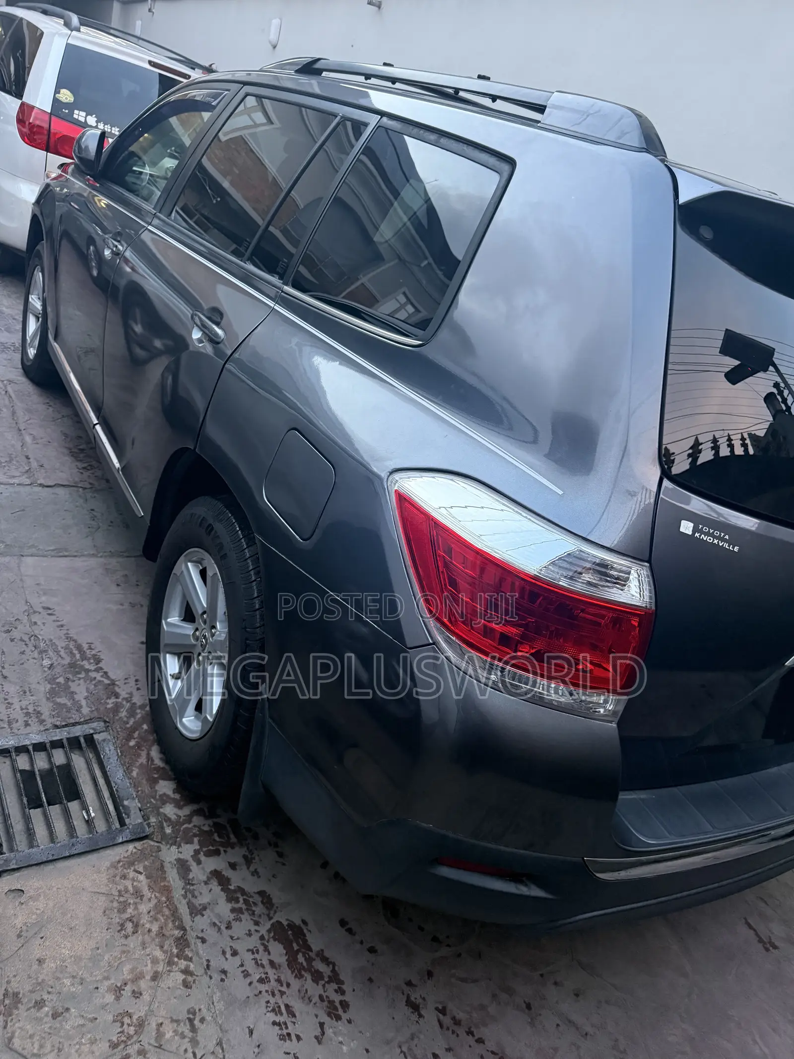 Toyota Highlander Limited 2012 Gray