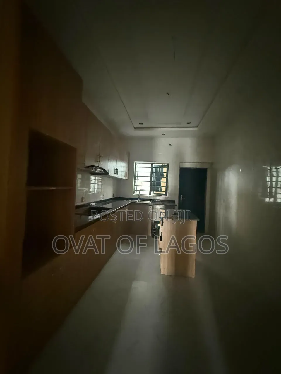 4bdrm Duplex in Ikota for sale