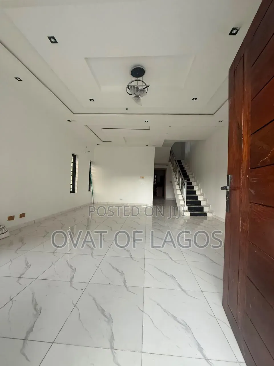 4bdrm Duplex in Ikota for sale