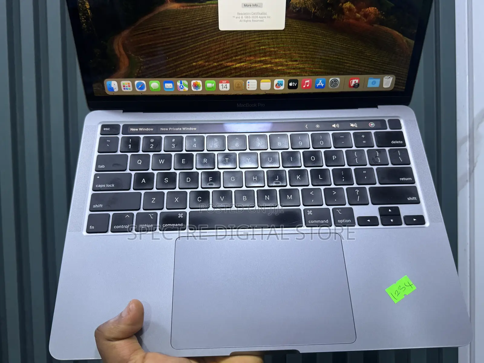 Laptop Apple MacBook Pro 2020 8GB Intel Core i5 SSD 256GB