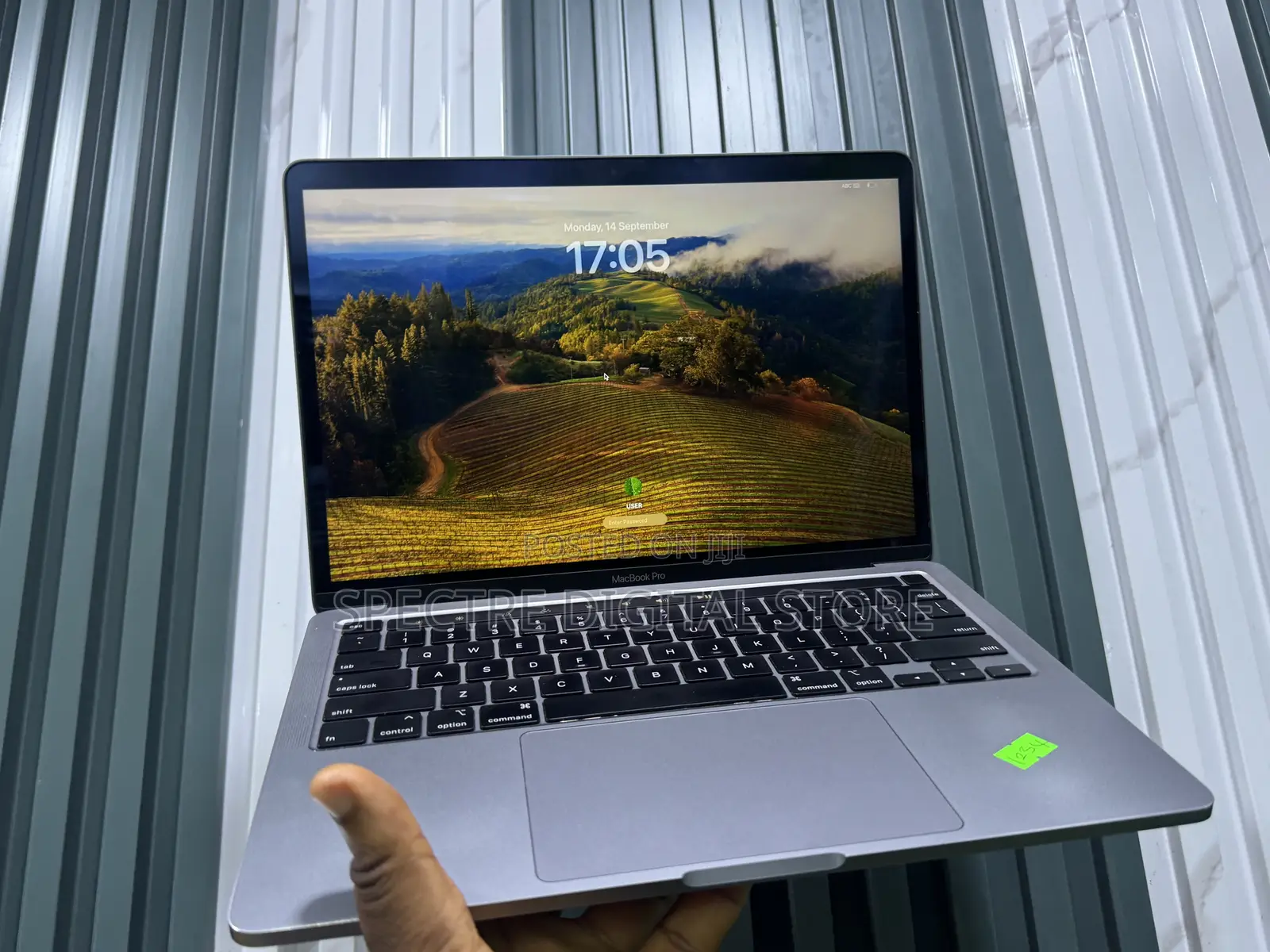 Laptop Apple MacBook Pro 2020 8GB Intel Core i5 SSD 256GB