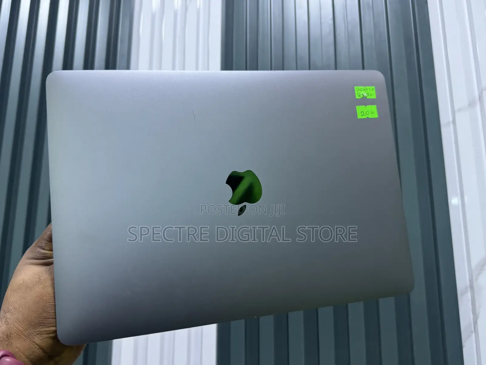 Laptop Apple MacBook Pro 2020 8GB Intel Core i5 SSD 256GB