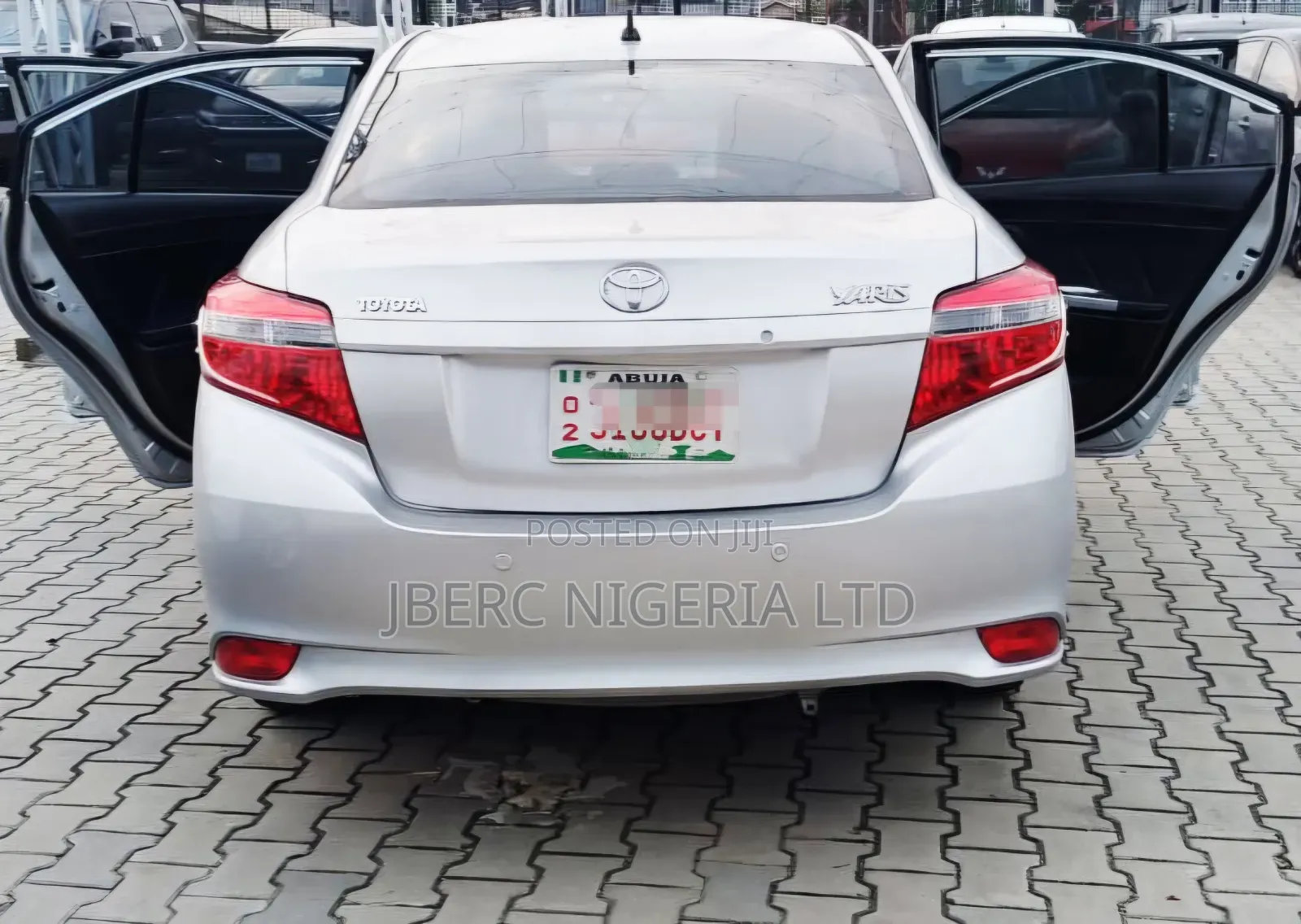 Toyota Yaris 2016 Silver