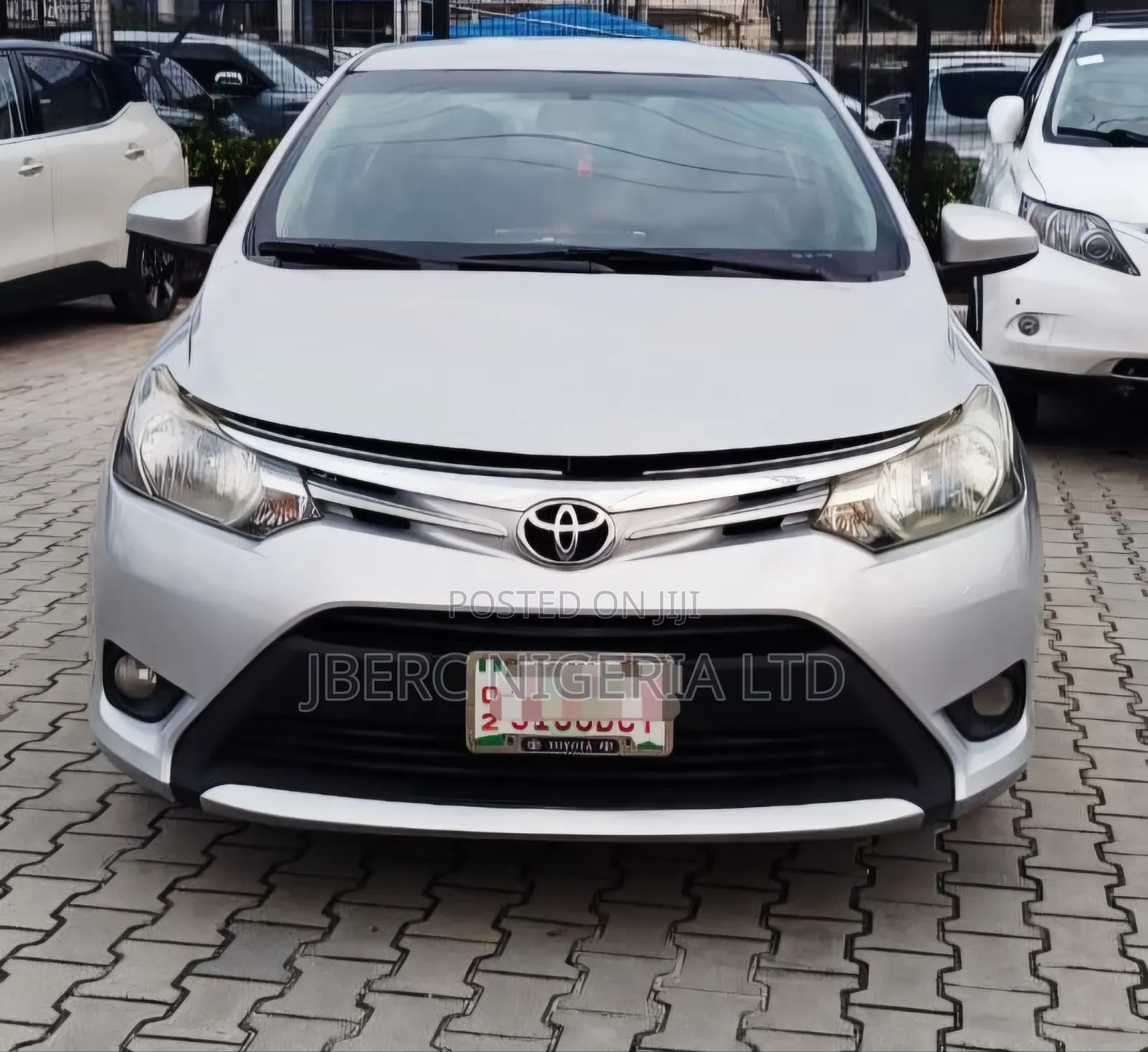 Toyota Yaris 2016 Silver