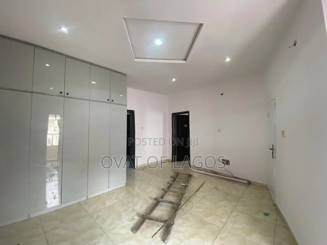 4bdrm Duplex in Thomas Estate for rent