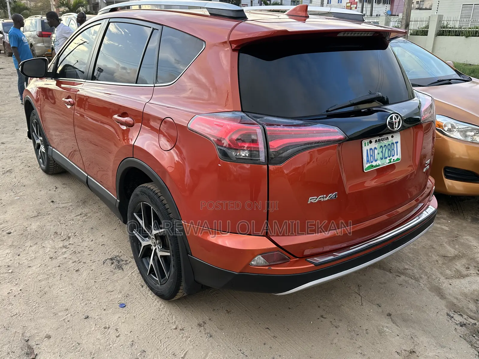 Toyota RAV4 2016 Orange