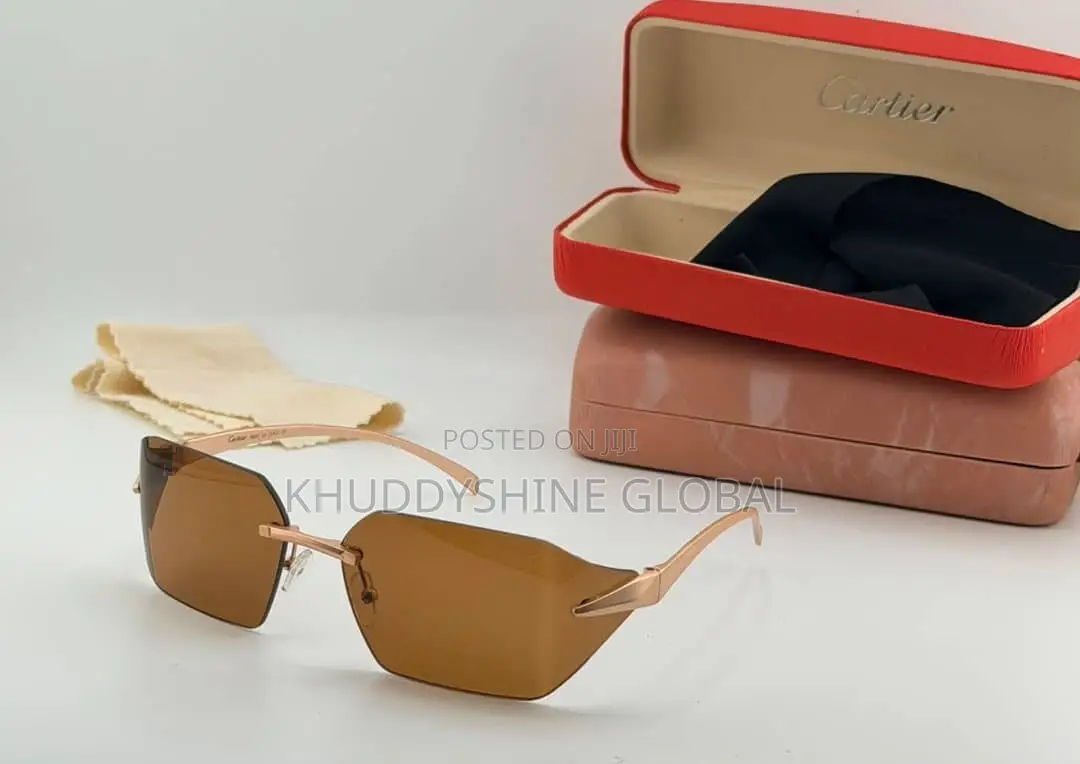 Rimless Luxury Sunglasses Featuring Grey Lenses and Distinct Animal