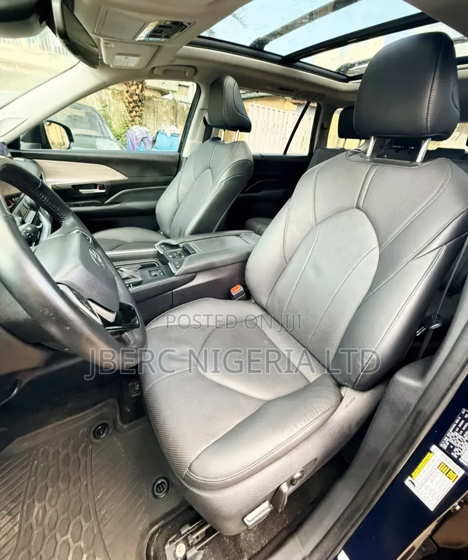 Toyota Highlander 2025 Blue