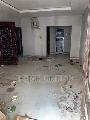 4bdrm Duplex in Omole Phase 1, Ifako-Ogba for rent