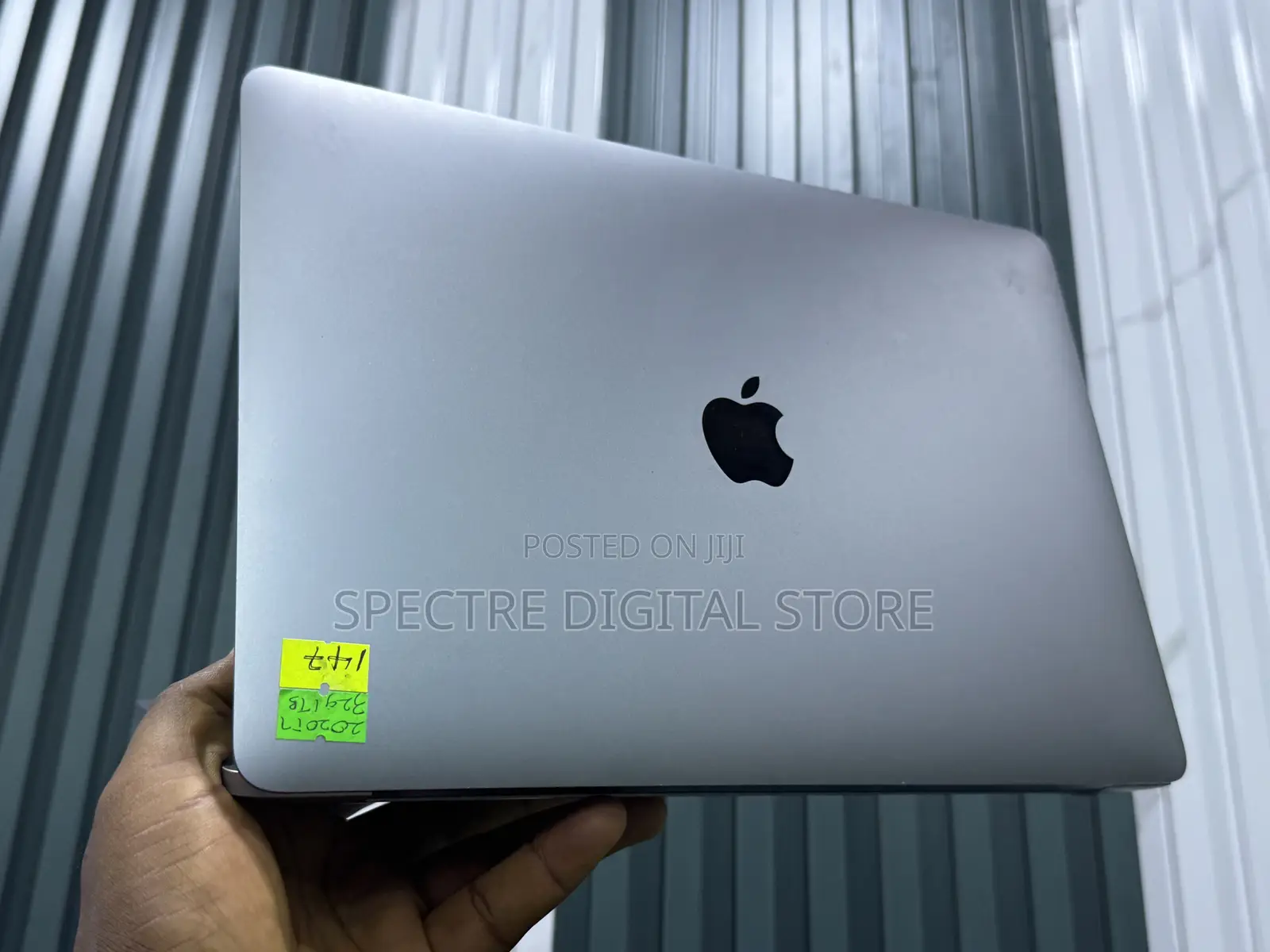 Laptop Apple MacBook Pro 2020 32GB Intel Core i7 SSD 1T