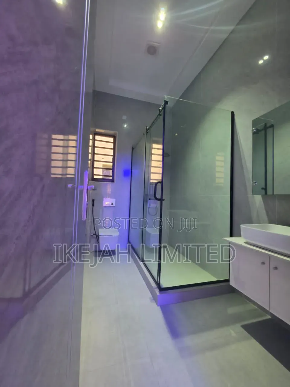 4bdrm Duplex in Magodo Phase 1 Gra for rent