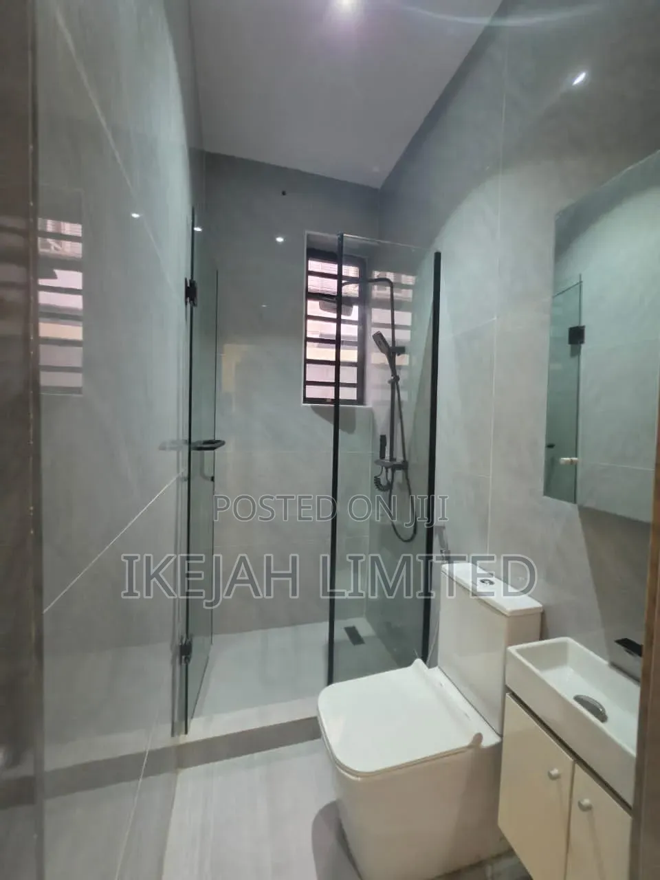 4bdrm Duplex in Magodo Phase 1 Gra for rent