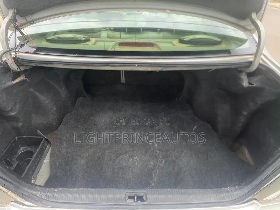 Toyota Camry 2005 Silver