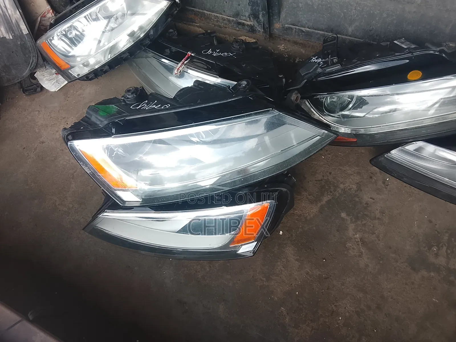 Set of Full Light Volkswagen Jetta6 2012