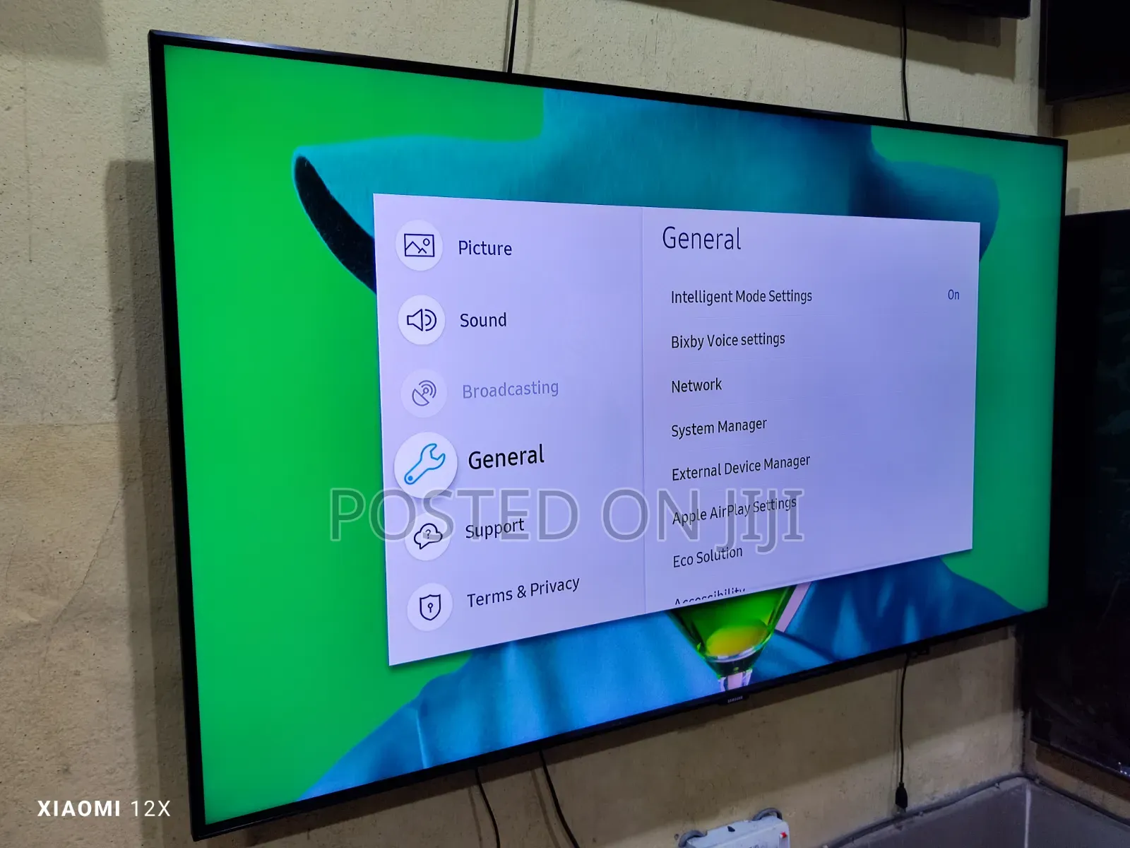 Almost New Samsung 55" Qled Q70R Bezel-Less Screen 120Hz Gaming TV
