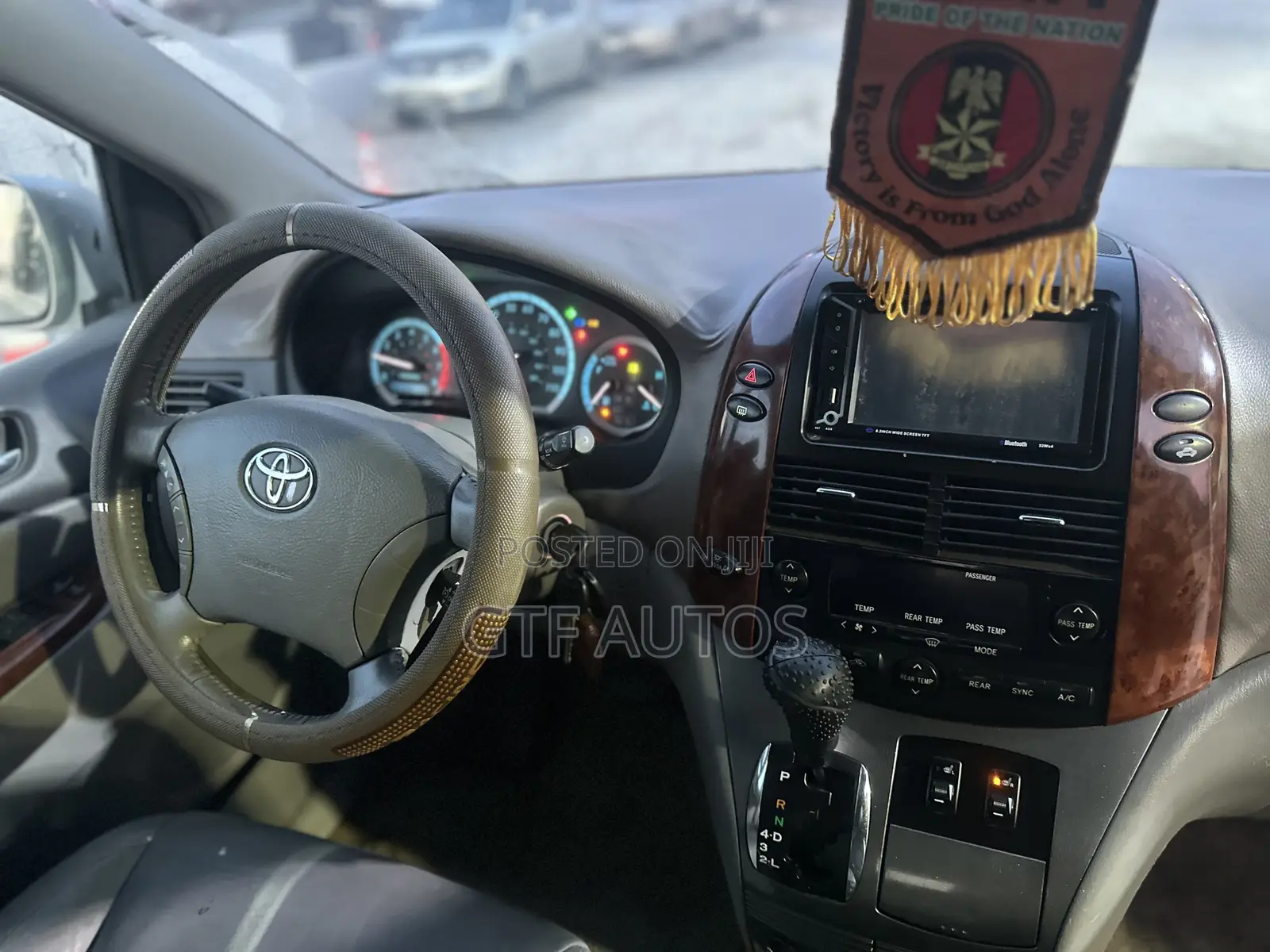 Toyota Sienna XLE Limited AWD 2005 Silver