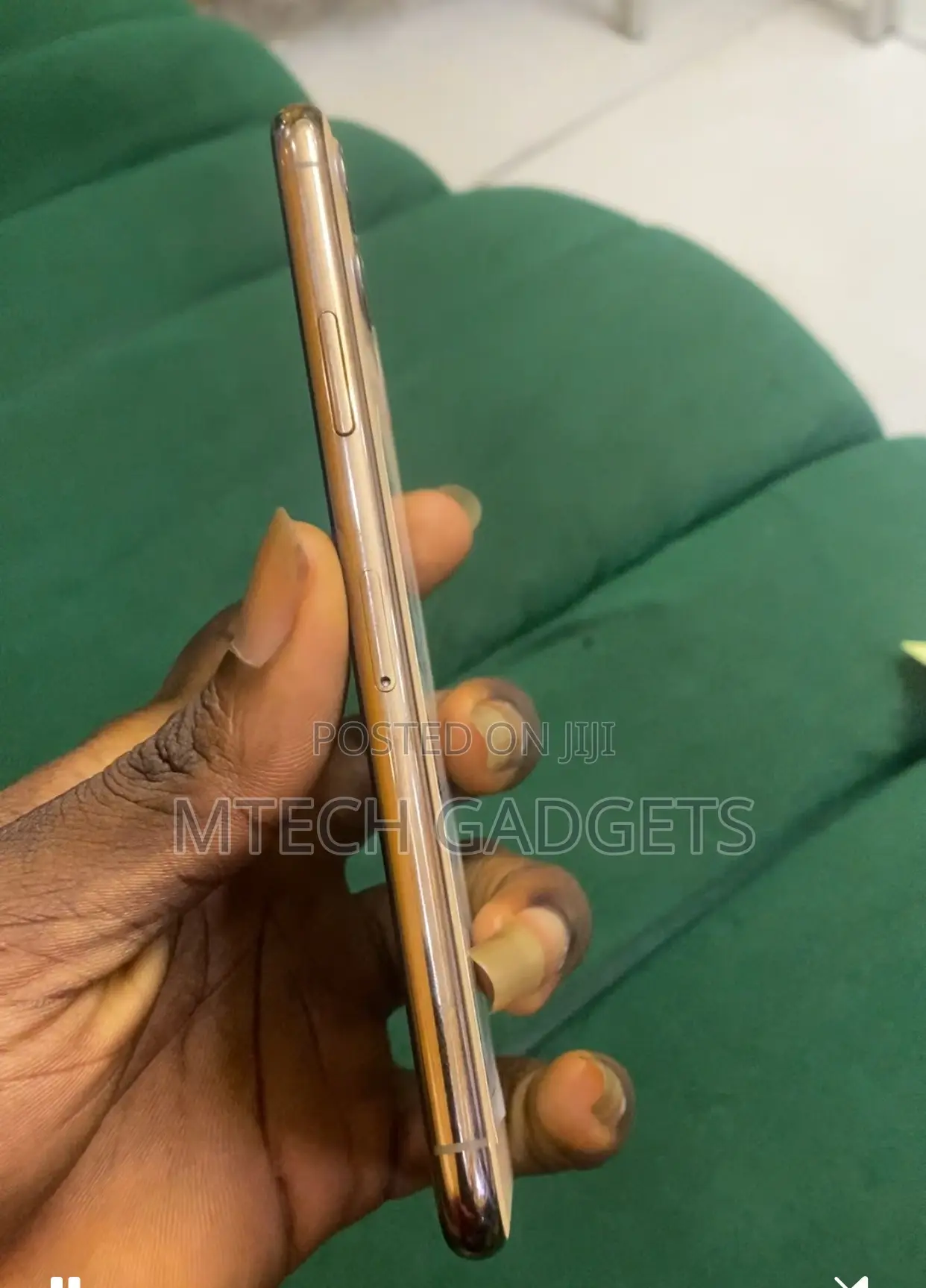 Apple iPhone 11 Pro Max 64 GB Gold