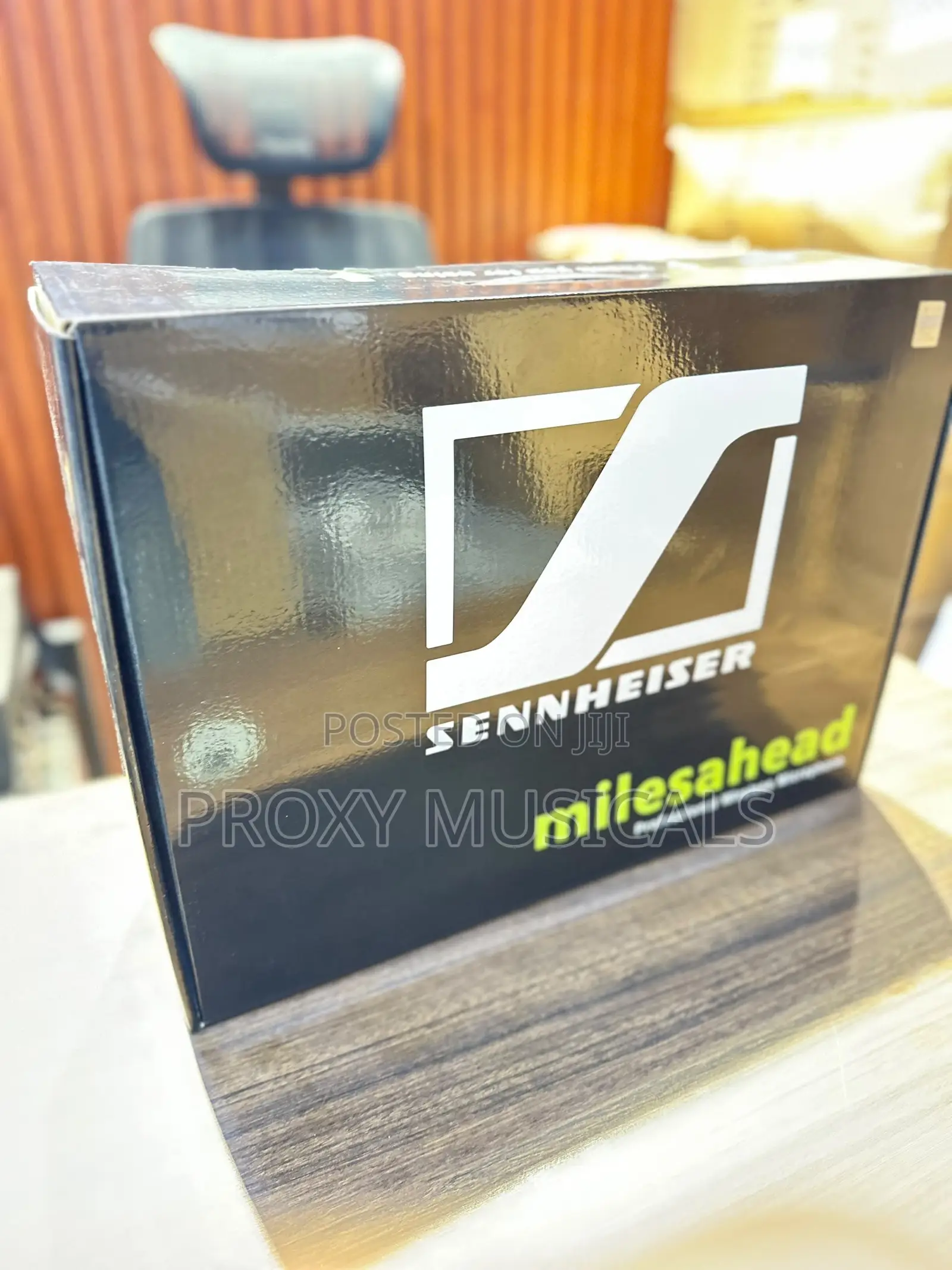 Sennheiser Skm9000 4-in-1 Professional Quad Wireless Microphone System