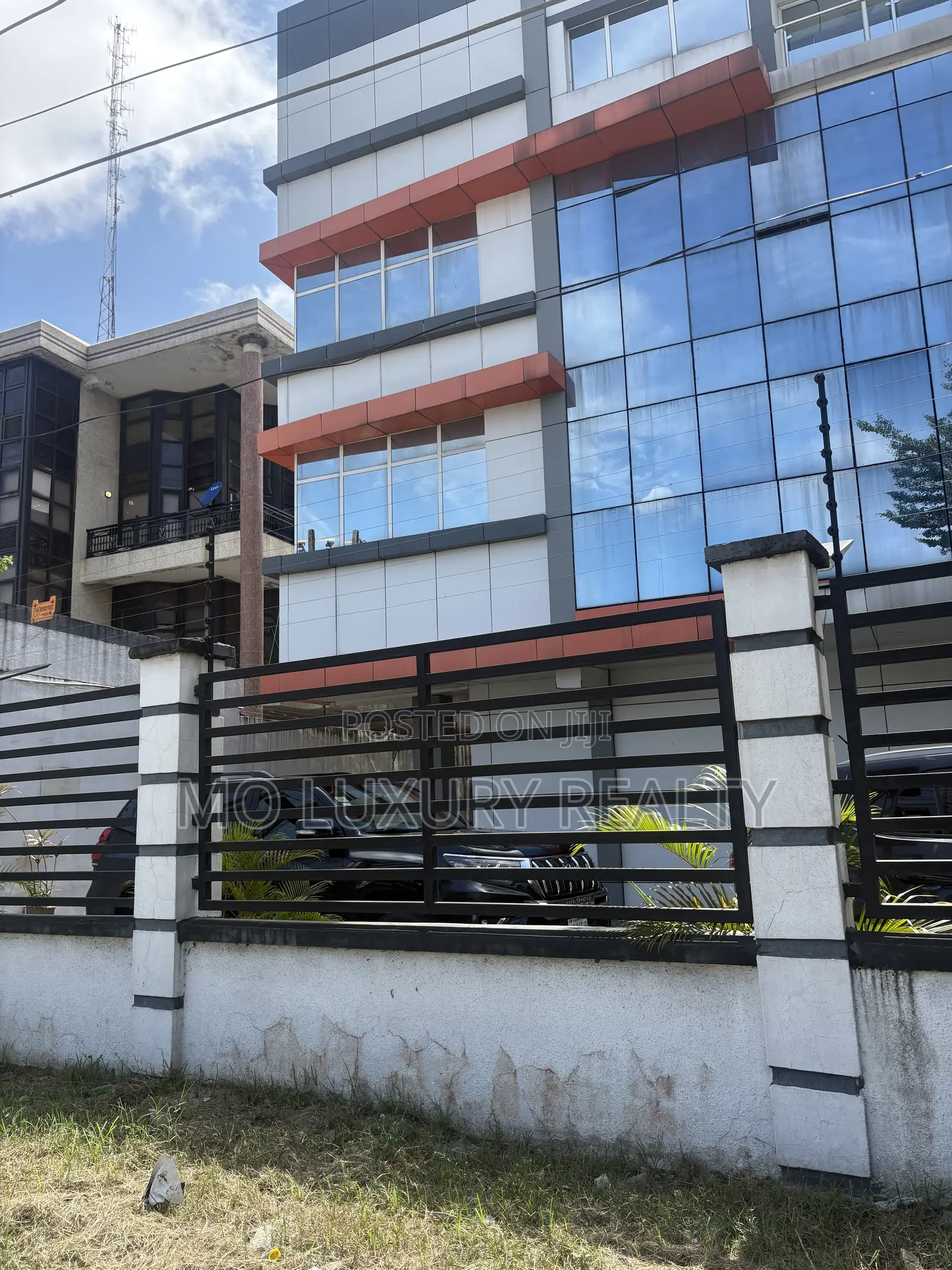 1,225.20sqm Commercial / Residential Property