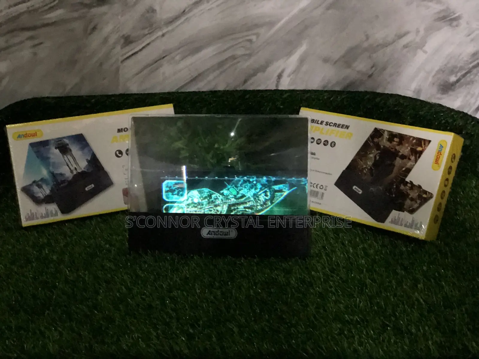 Mobile Screen Magnifier With Bluetooth Speaker