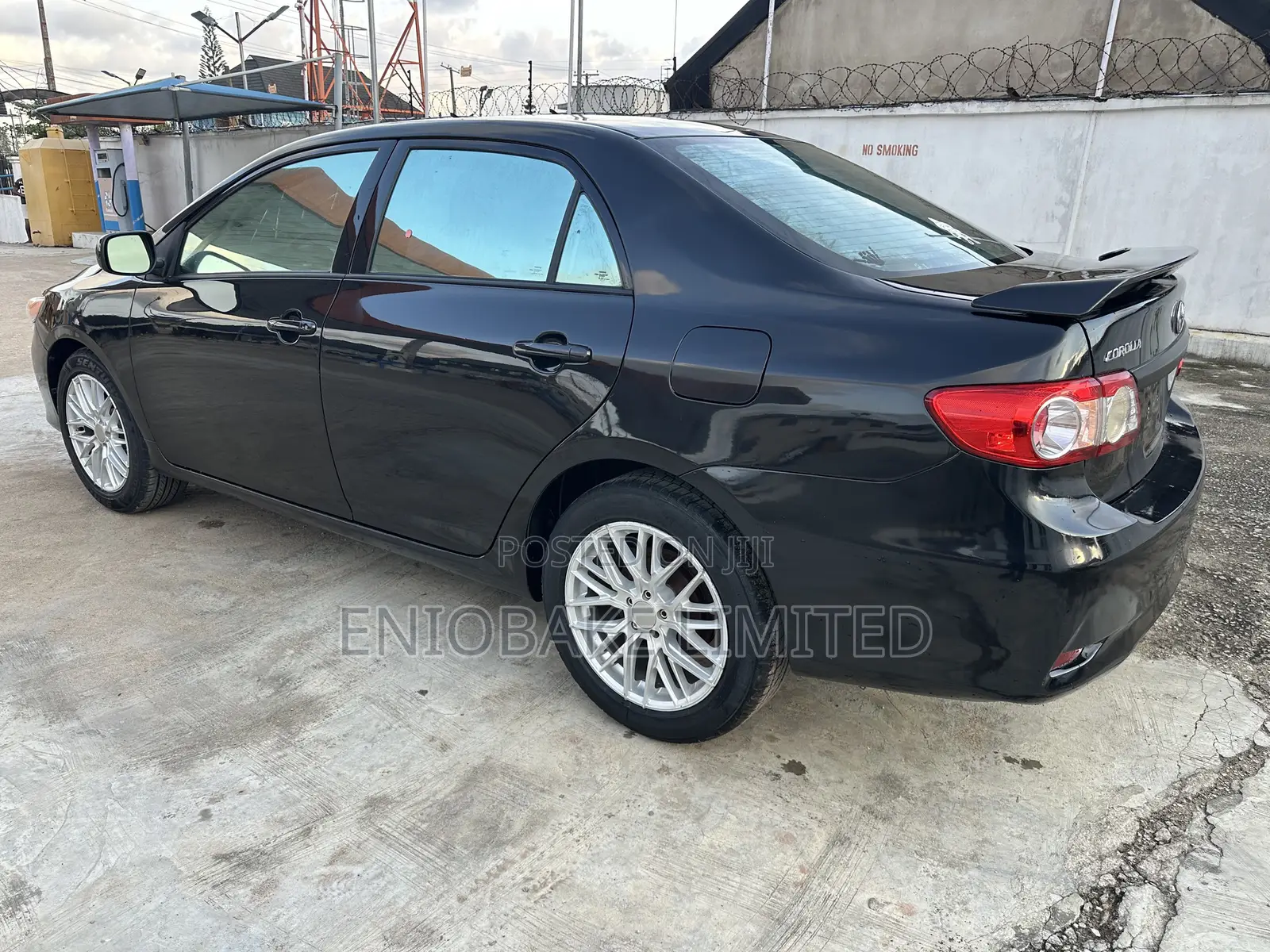 Toyota Corolla LE Special Edition 4dr Sedan (1.8L 4cyl 4A) 2013 Black