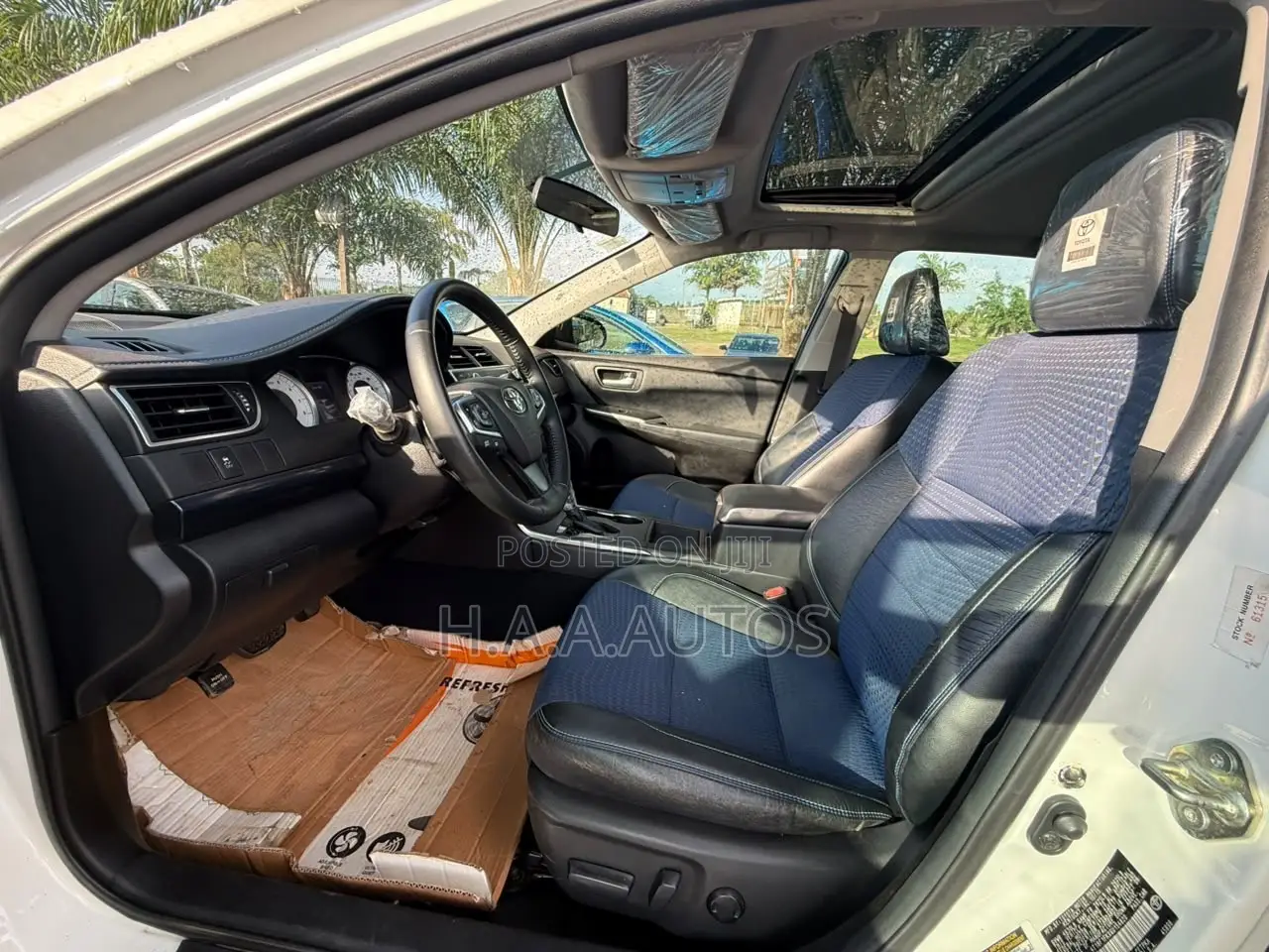 Toyota Camry SE w/Special Edition Pkg (2.5L 4cyl 6A) 2016 White