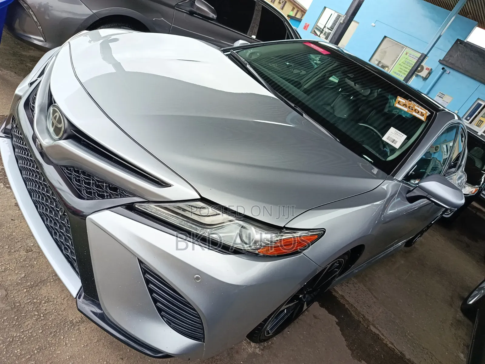 Toyota Camry 2018 Silver