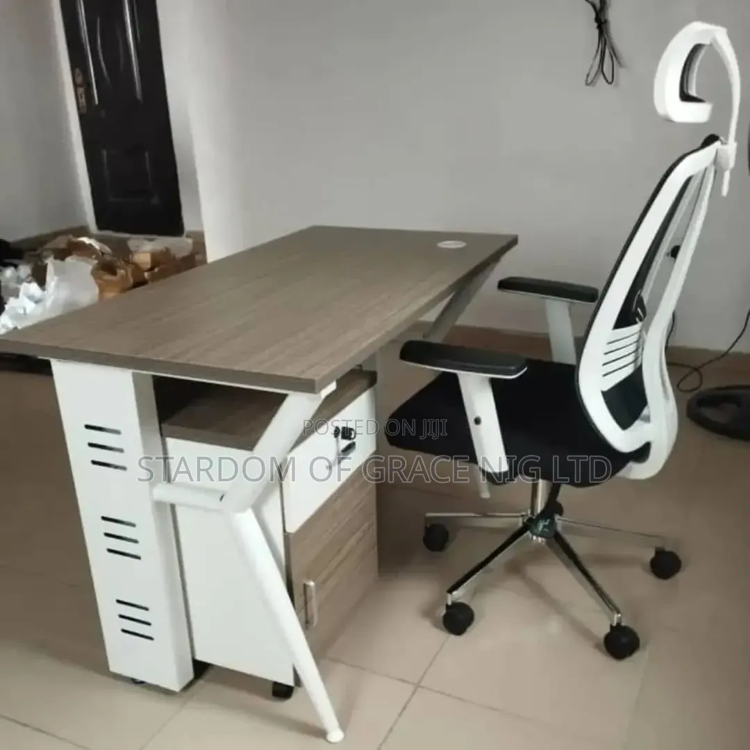 Office Desk With Chair