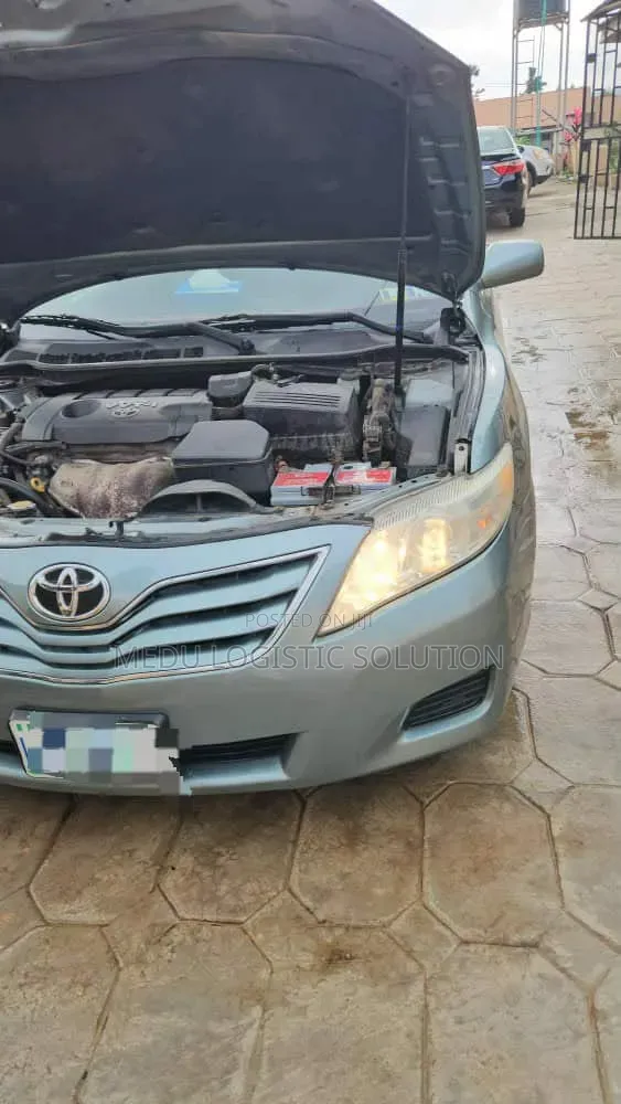 Toyota Camry LE 4dr Sedan (2.5L 4cyl 6AM) 2010 Green