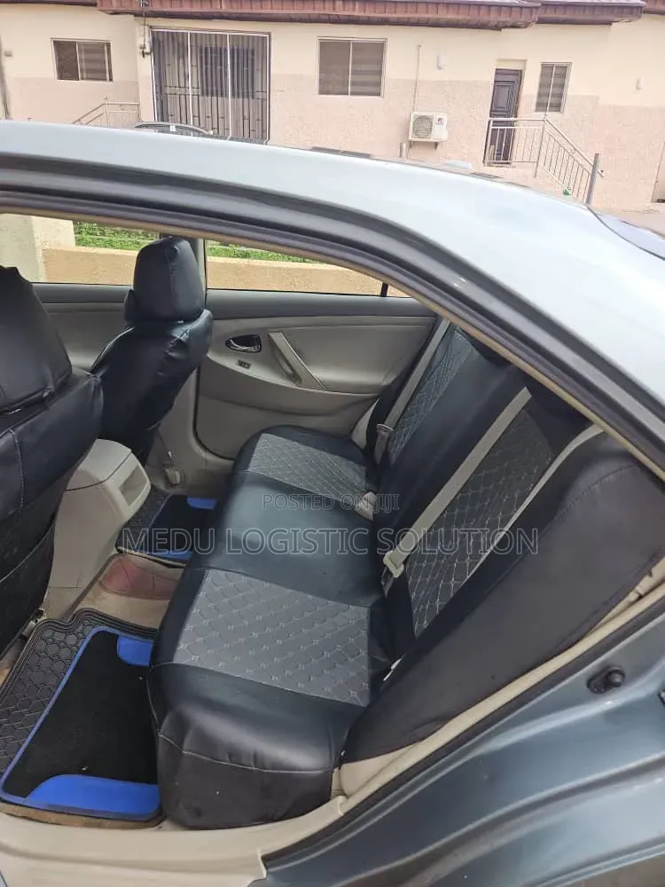 Toyota Camry LE 4dr Sedan (2.5L 4cyl 6AM) 2010 Green