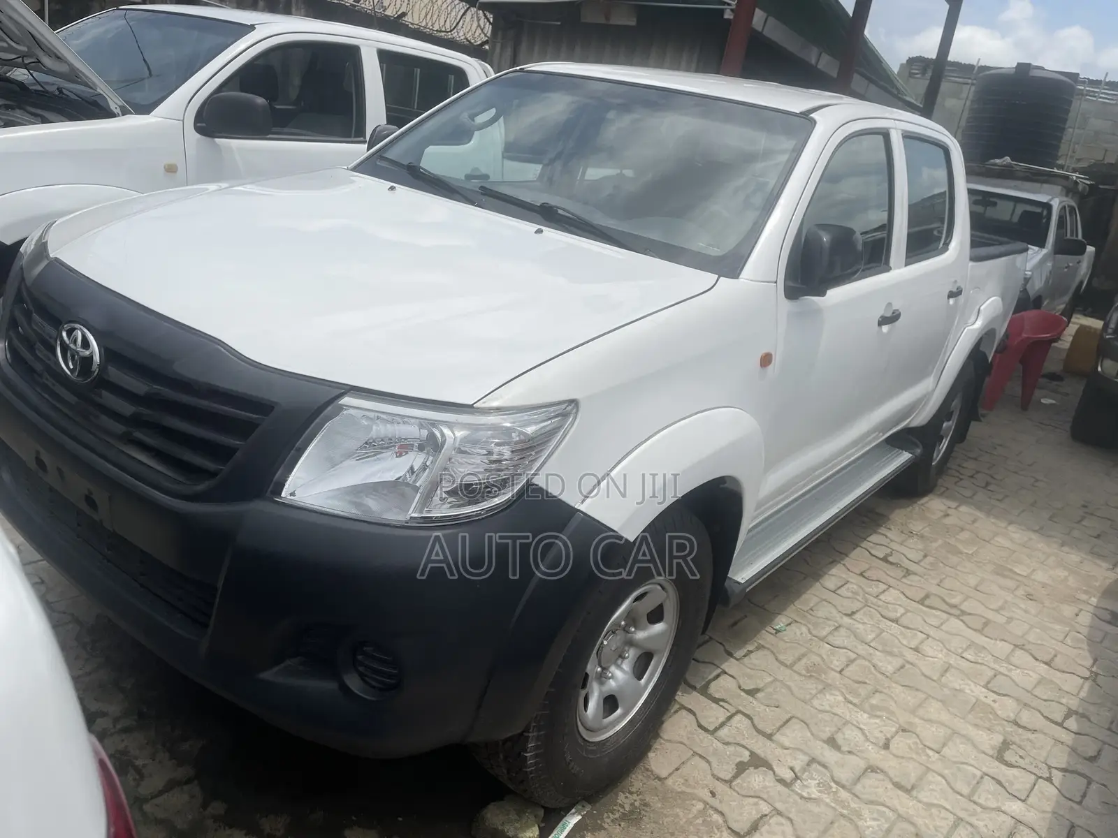 Toyota Hilux 2010 White