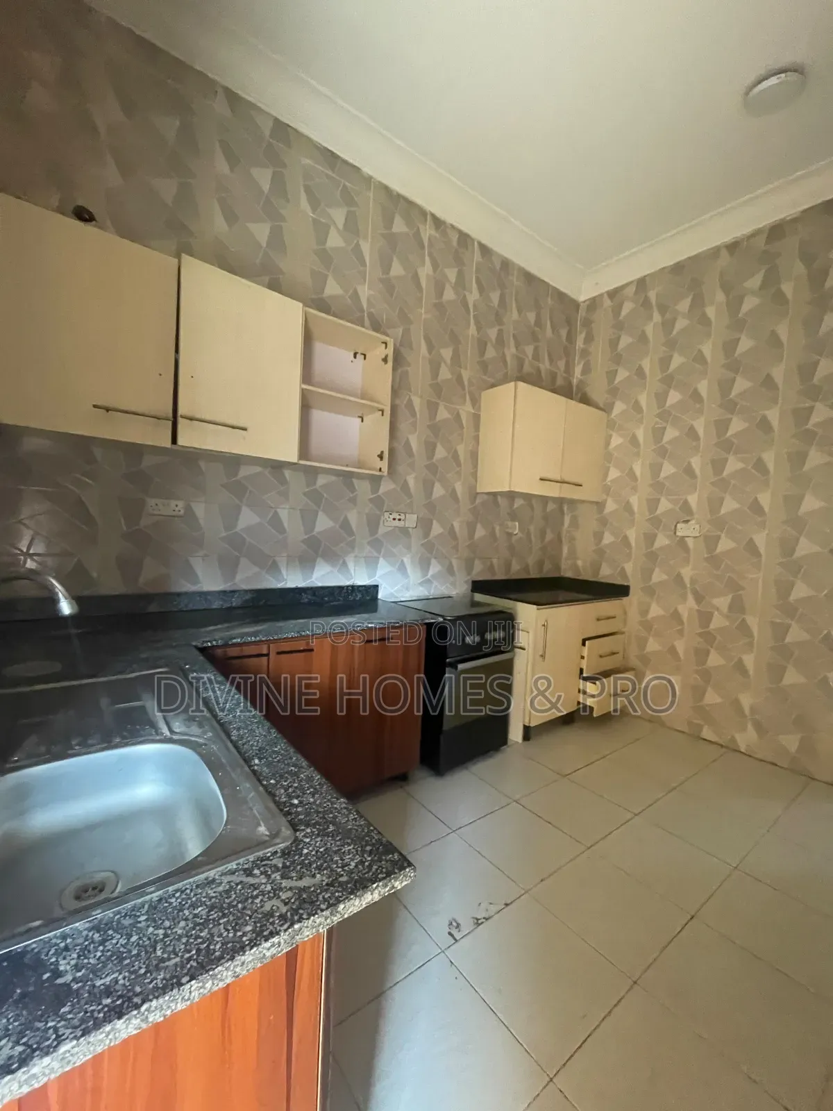 3bdrm Block of Flats in Katampe (Main) for rent