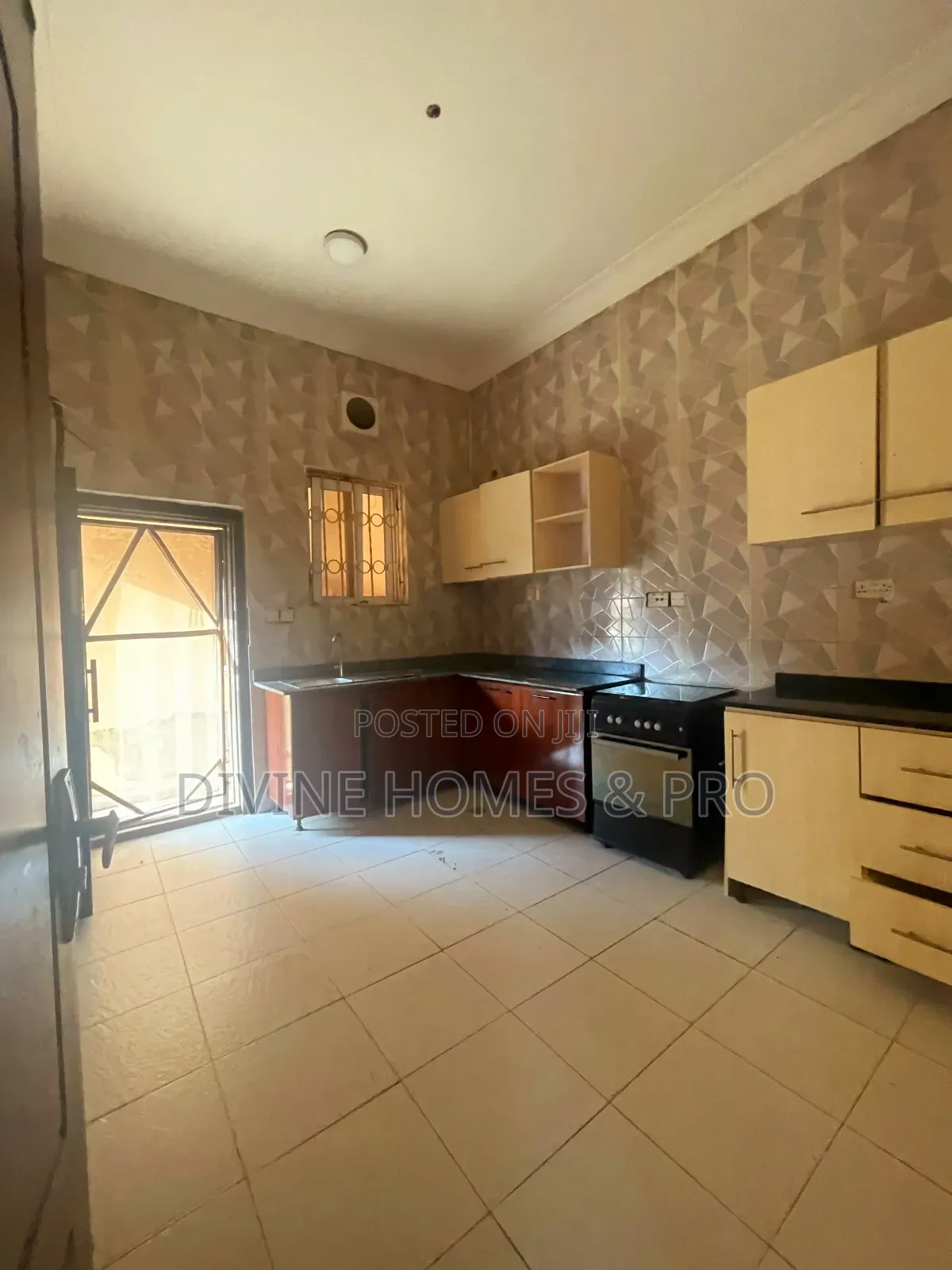 3bdrm Block of Flats in Katampe (Main) for rent