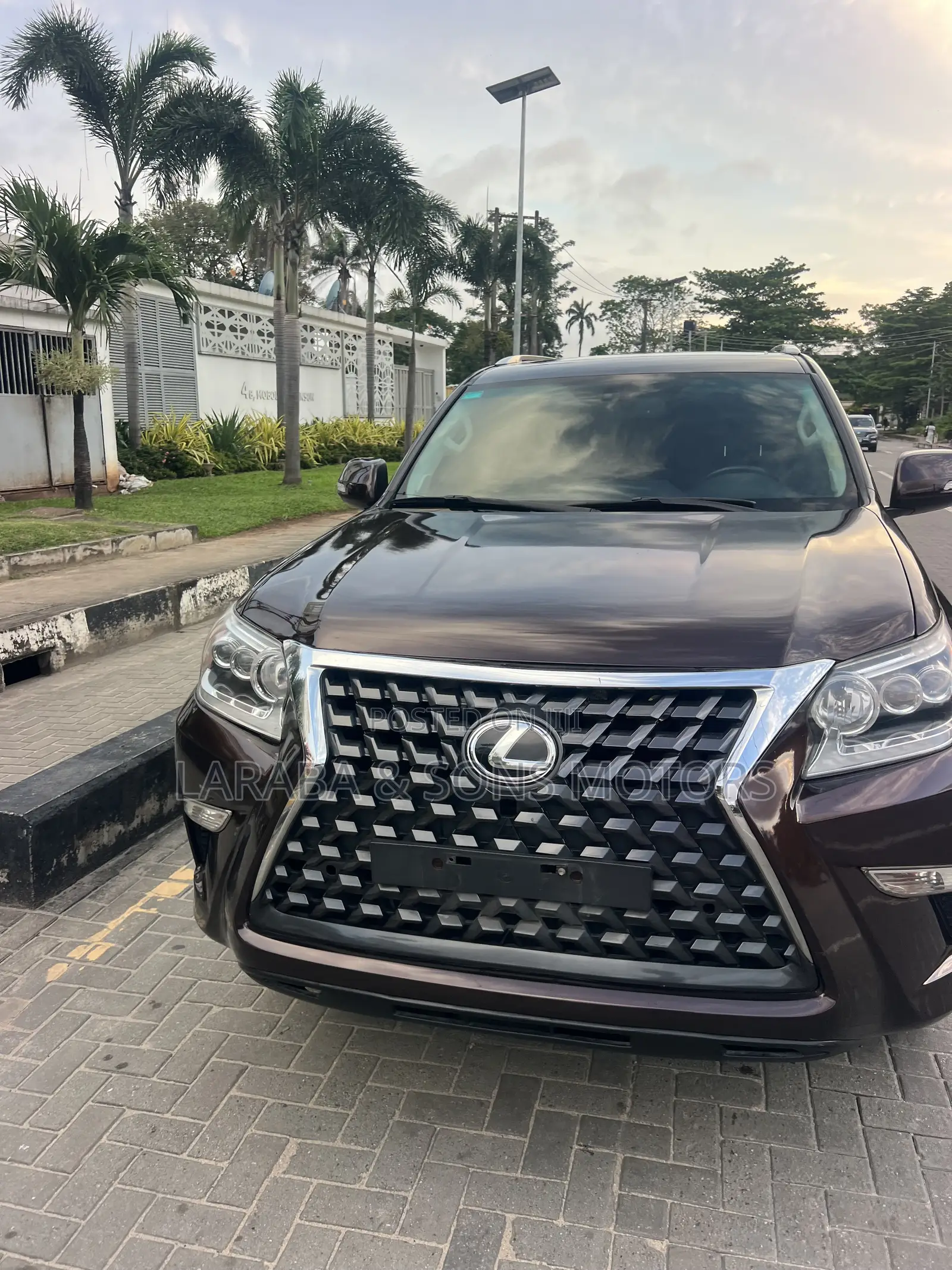 Lexus GX 460 Luxury 2015 Brown